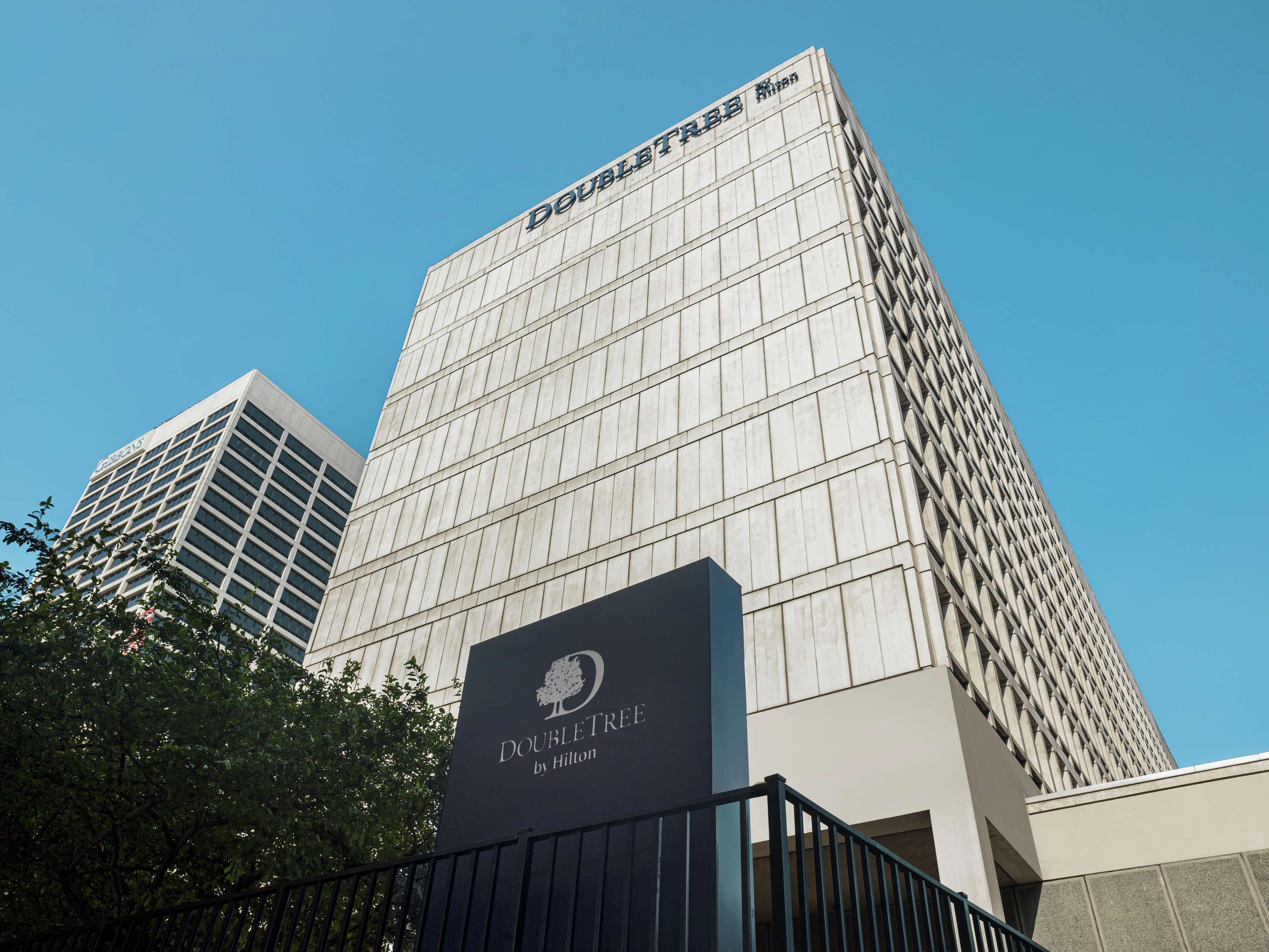 Doubletree By Hilton Newark Penn Station, Nj Hotel Exterior photo
