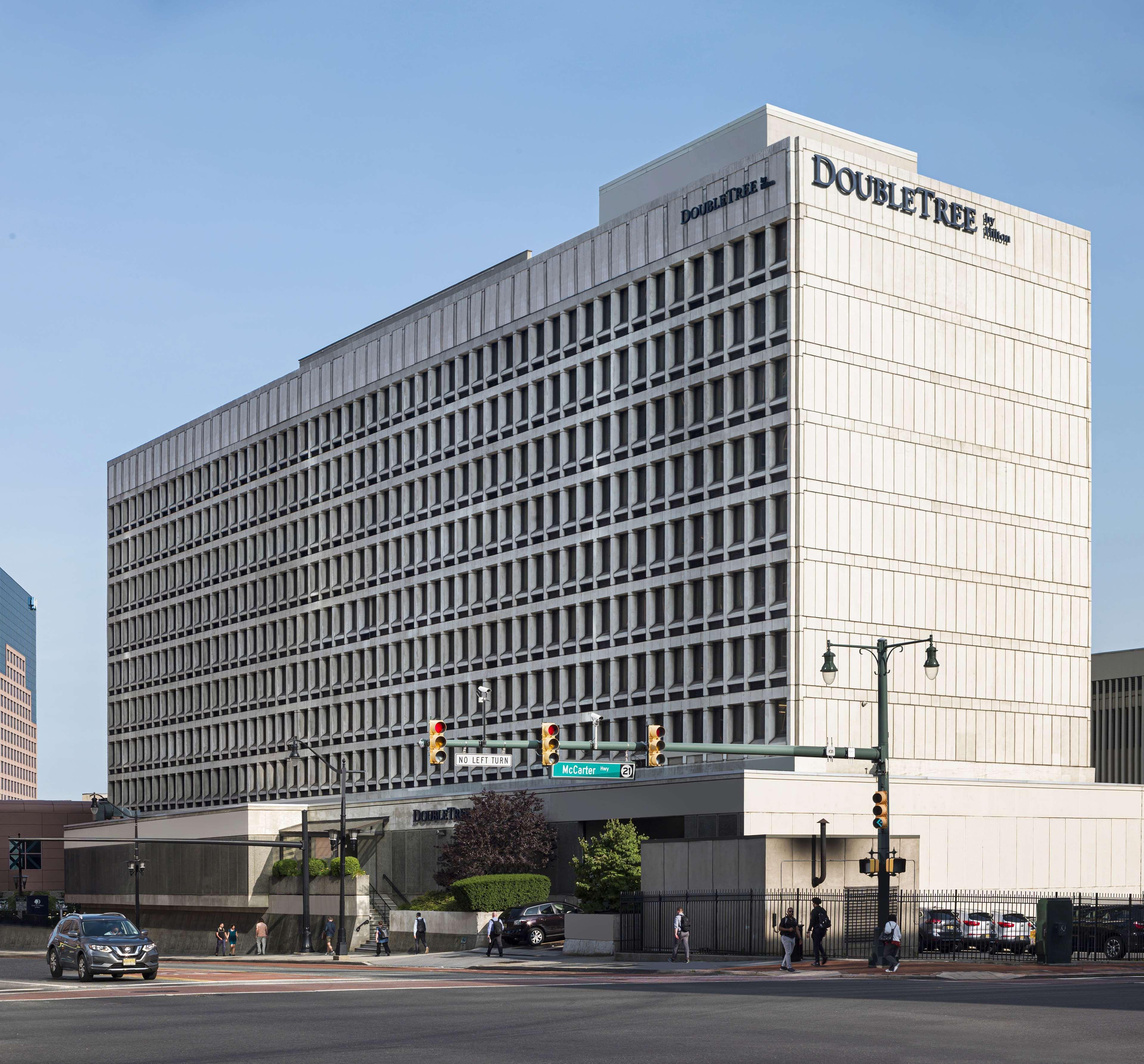 Doubletree By Hilton Newark Penn Station, Nj Hotel Exterior photo