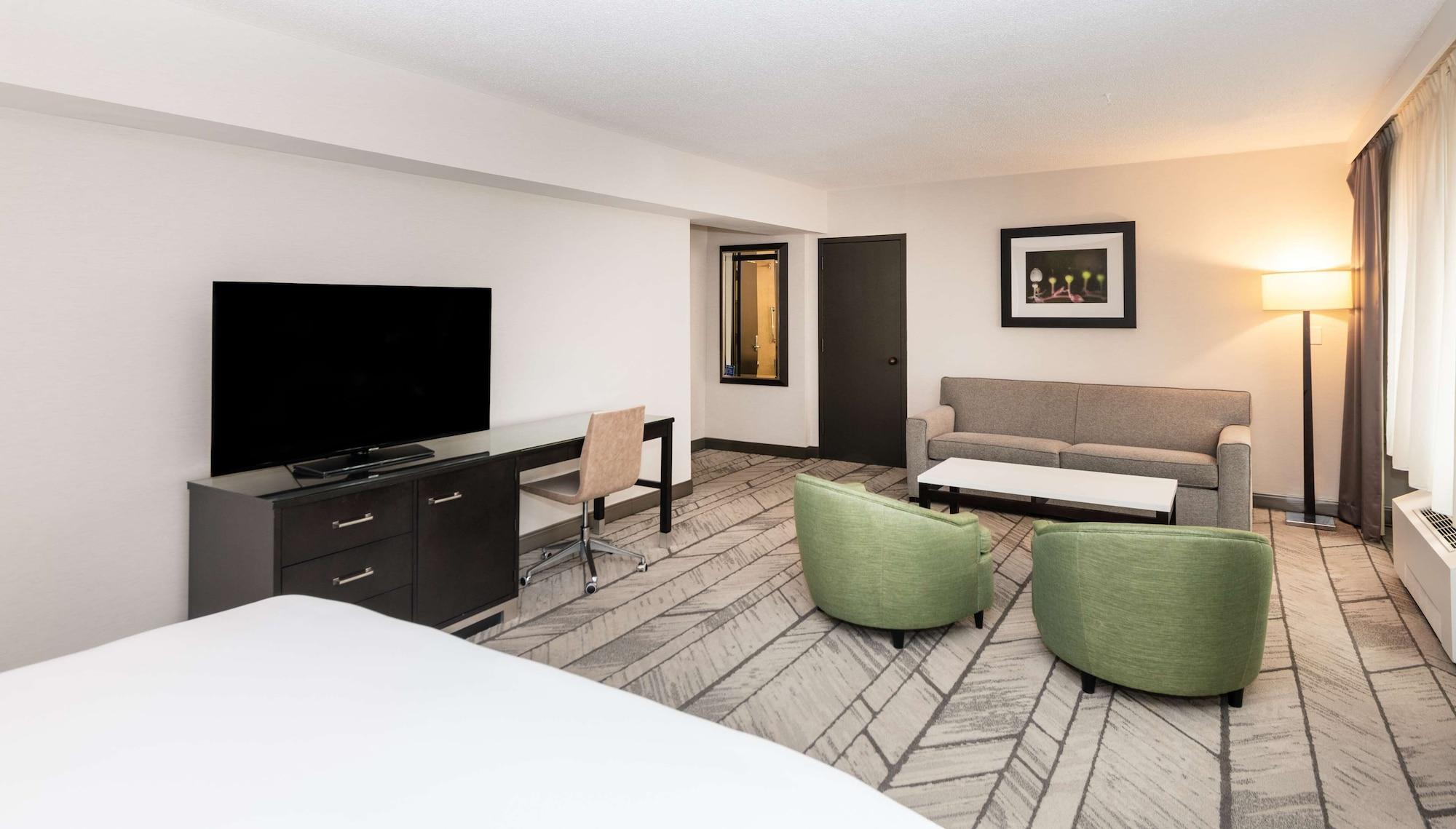 Doubletree By Hilton Newark Penn Station, Nj Hotel Exterior photo