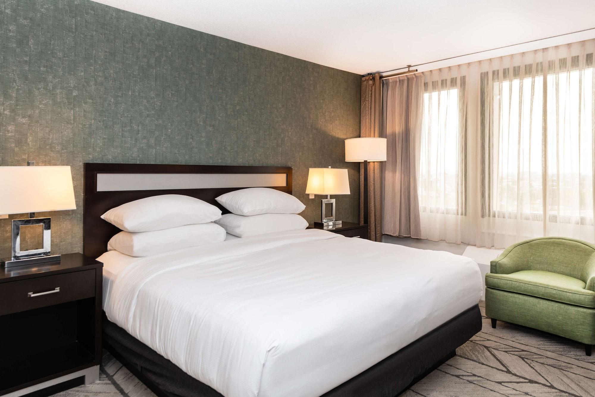 Doubletree By Hilton Newark Penn Station, Nj Hotel Exterior photo