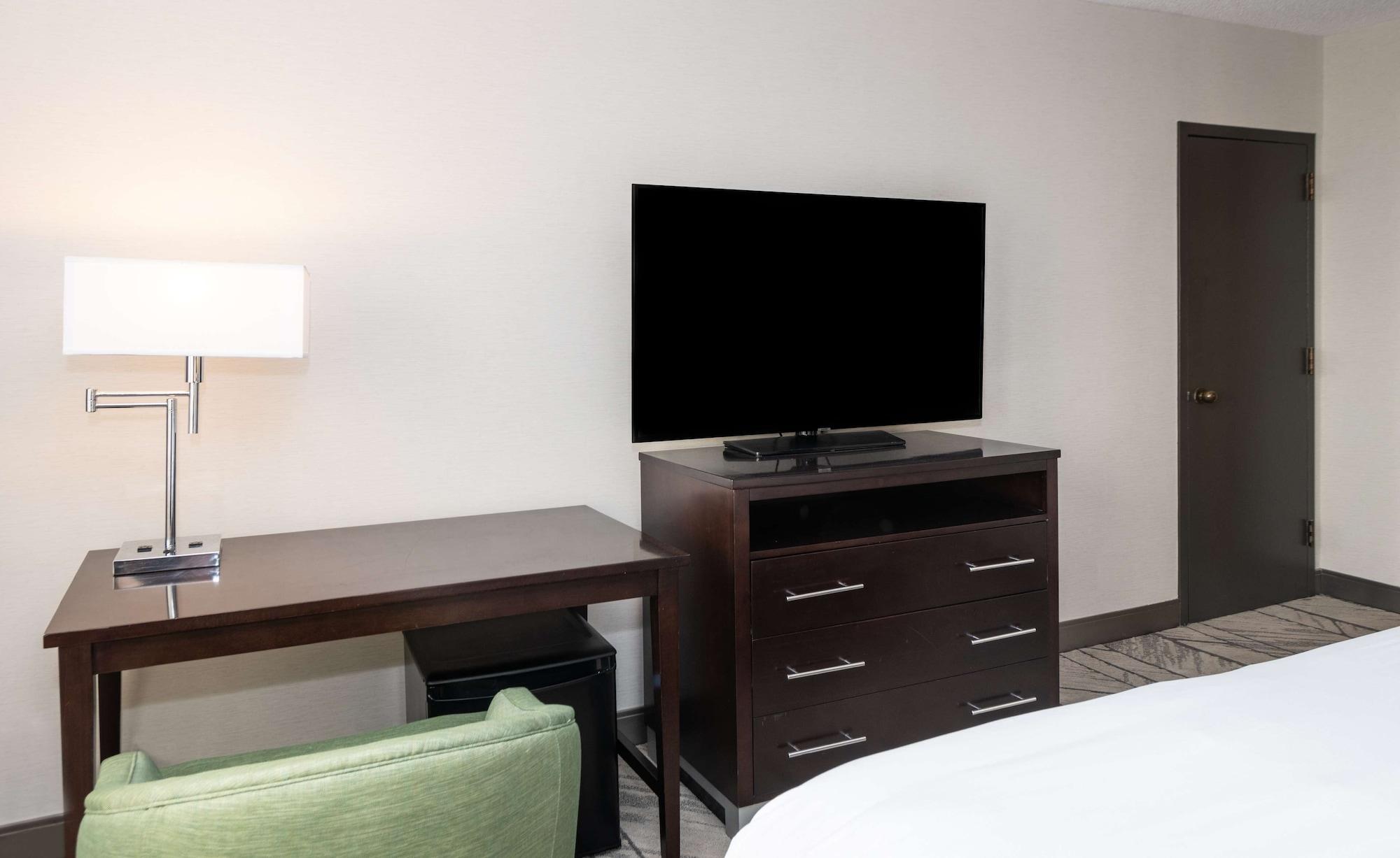 Doubletree By Hilton Newark Penn Station, Nj Hotel Exterior photo
