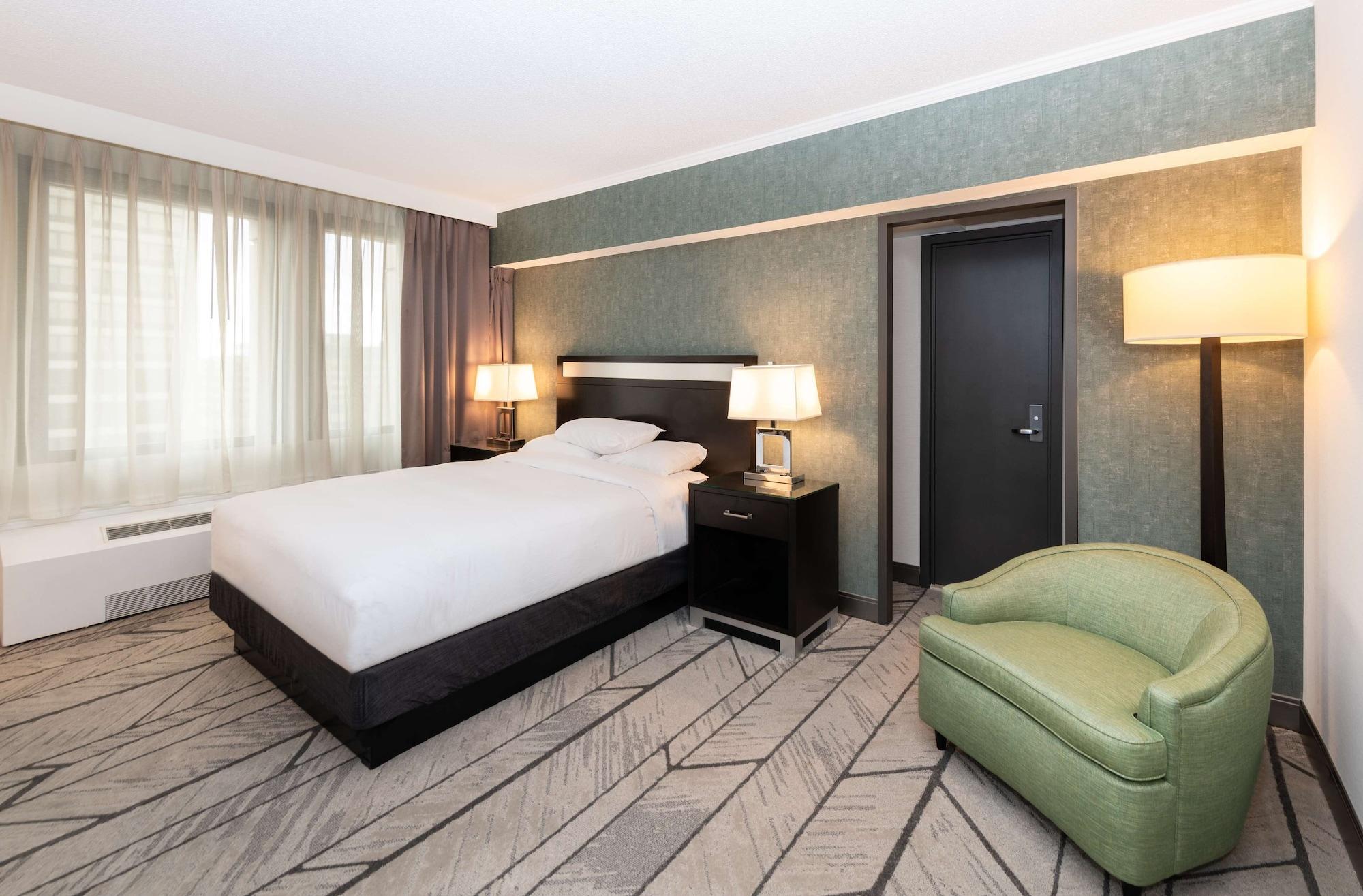Doubletree By Hilton Newark Penn Station, Nj Hotel Exterior photo