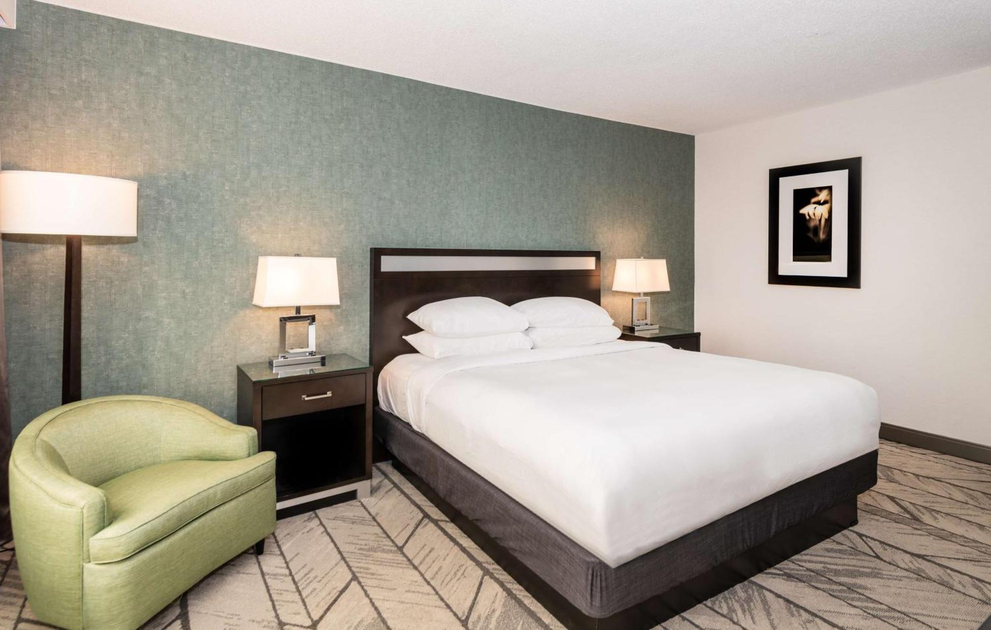 Doubletree By Hilton Newark Penn Station, Nj Hotel Exterior photo